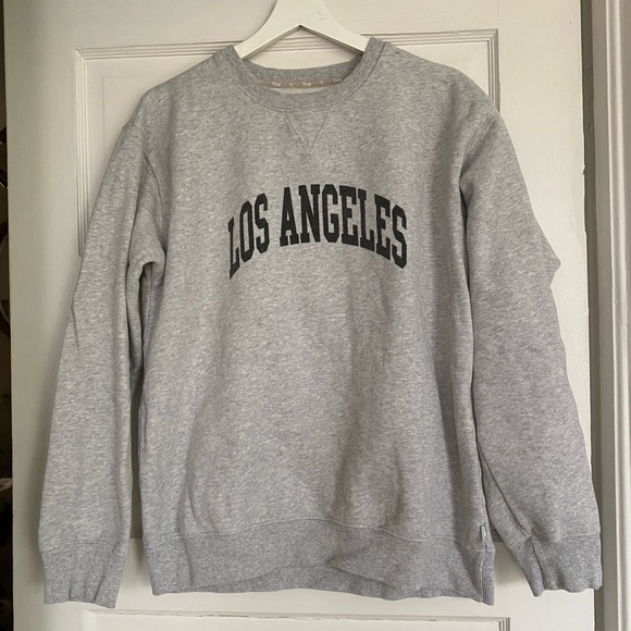 Aritzia Tna The Perfect Crew Sweatshirt GRAY SWEATSHIRT MEDIUM - Picture 3 of 4